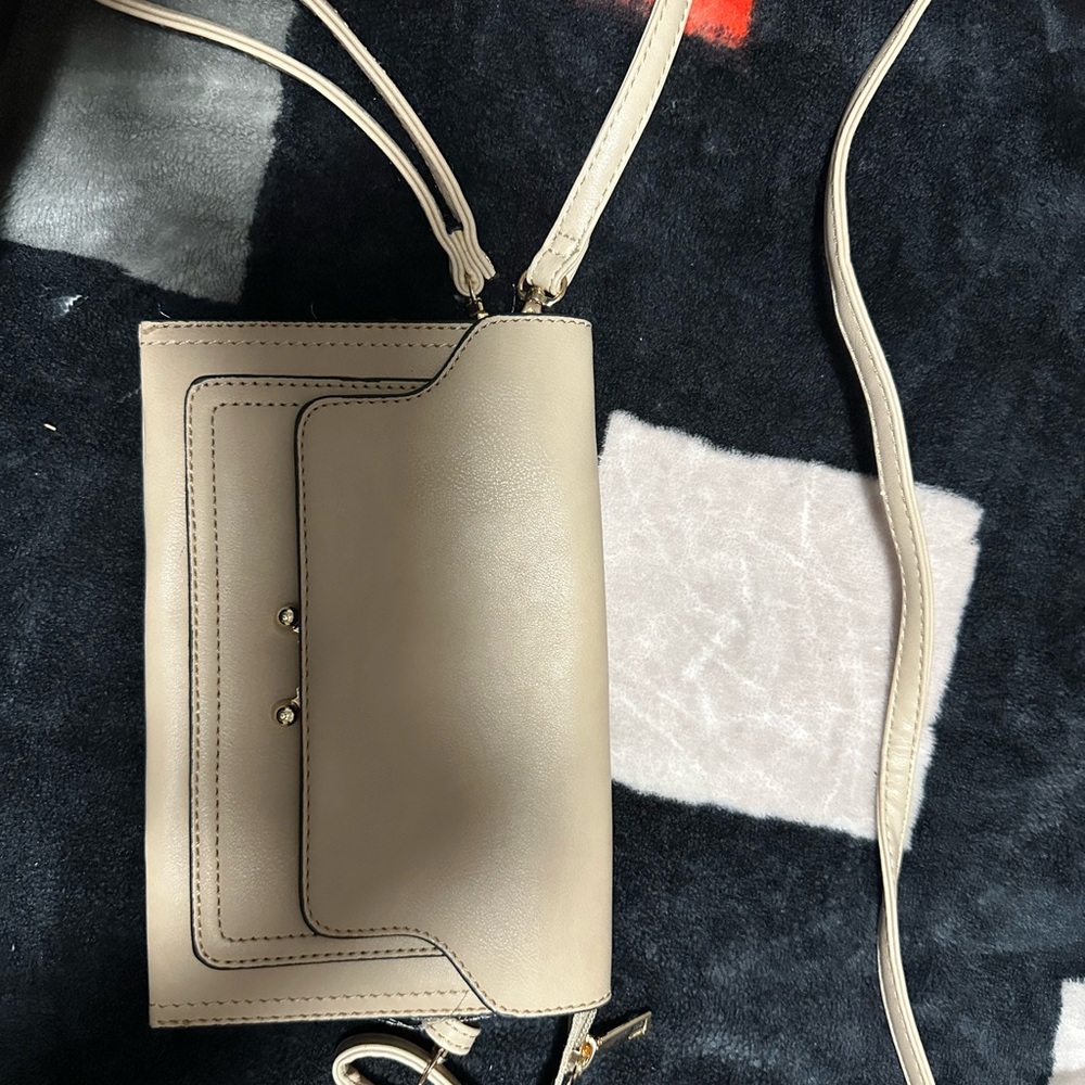 Elegant Cream Crossbody Bag
